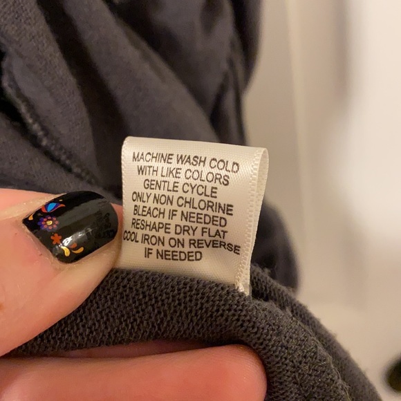 Studio Y sweater - Picture 5 of 6